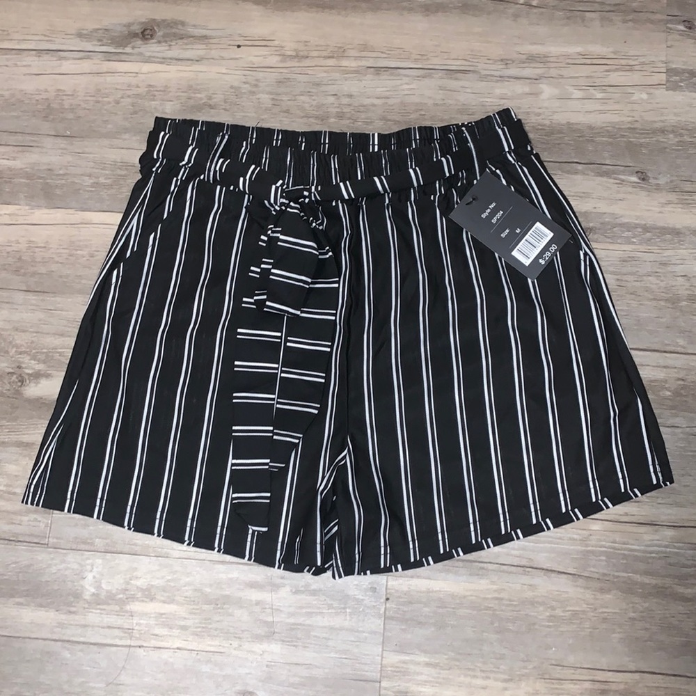 WOMENS STRIPED SHORTS